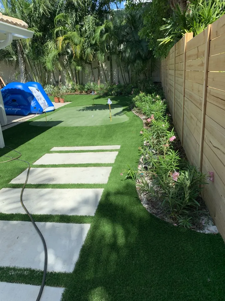 Reliable garden landscaping for homes across Gulf Stream, FL - Del Mar Landscaping