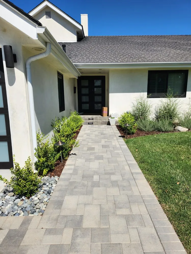 Local yard maintenance for residential properties across Long Beach, CA - Del Mar Landscaping