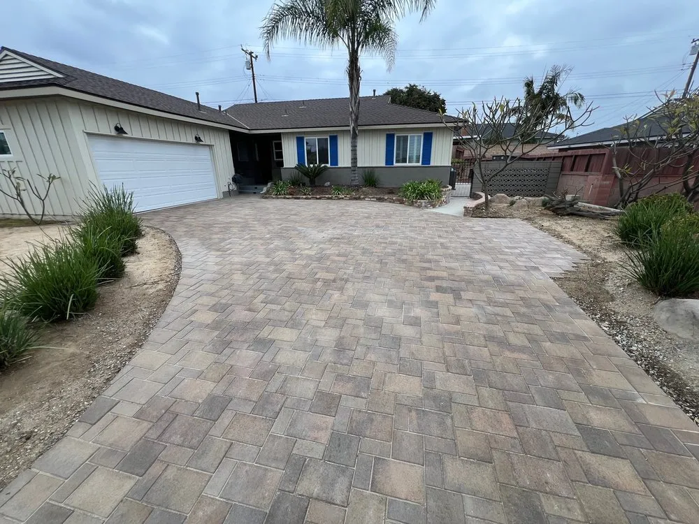 Professional landscape design experts serving Long Beach, CA - Del Mar Landscaping