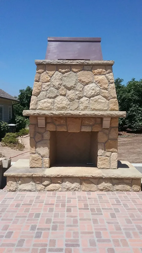 Expert yard maintenance in Santa Barbara, CA by Del Monte Landscaping