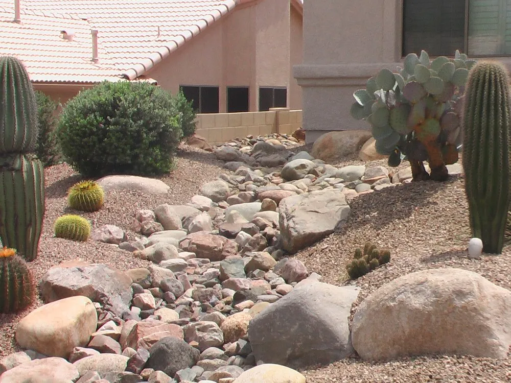 Top-rated garden landscaping in Casas Adobes, AZ by Del Oro Landscape & Design