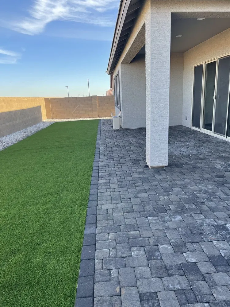 Expert lawn mowing service in Wittmann, AZ - Del Sol LandscapIng & Hardscape