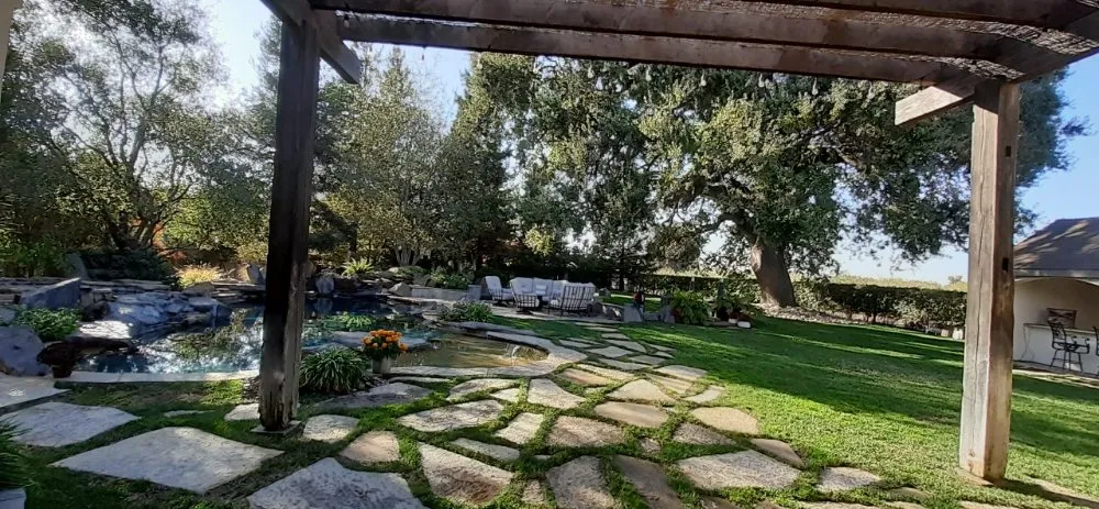 Affordable landscaping services experts serving Modesto, CA - Del Toro Landscape