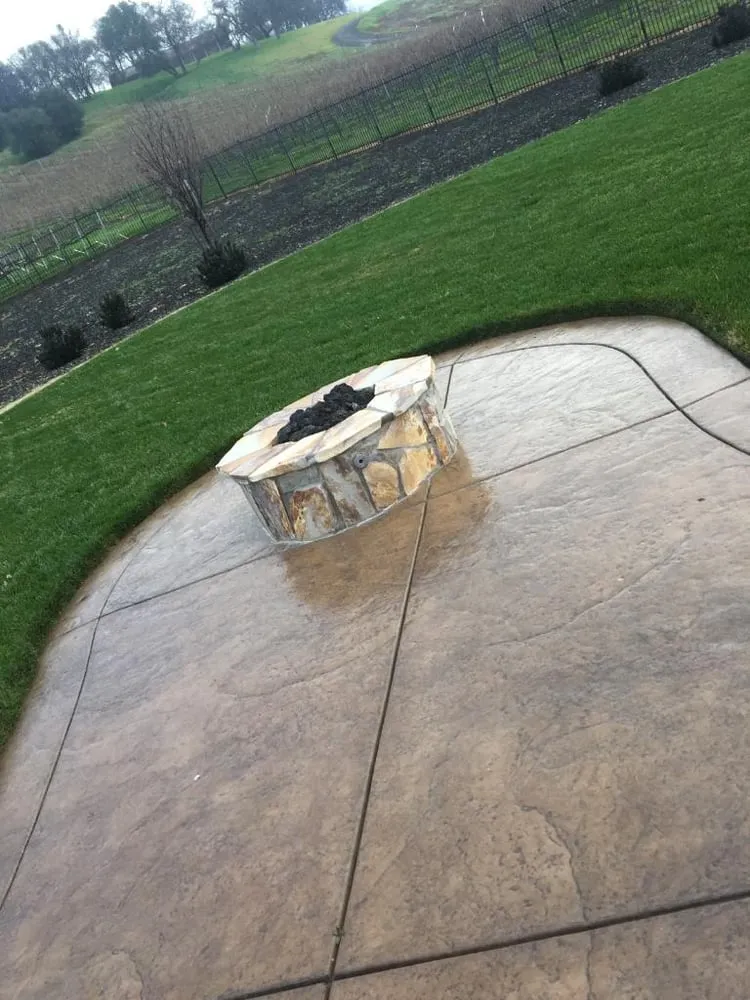 Custom yard cleanup service experts serving Lincoln, CA - Del Toro Lawn Care