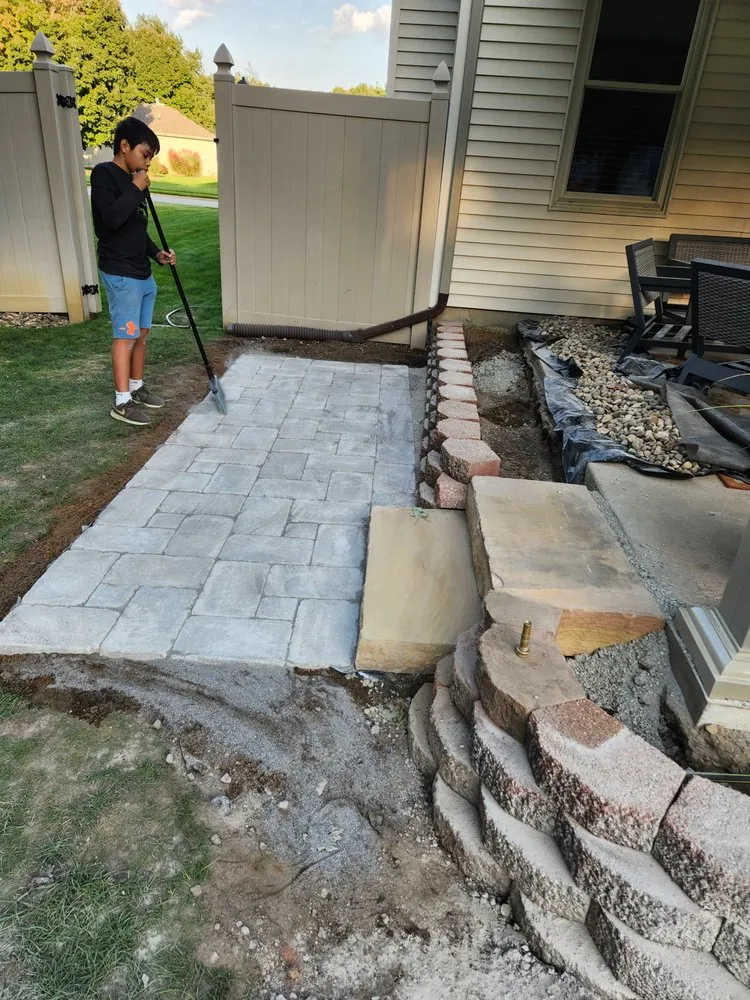 Top-rated landscape design with custom design in Elkhart, IN by Del Toro's Landscaping Services