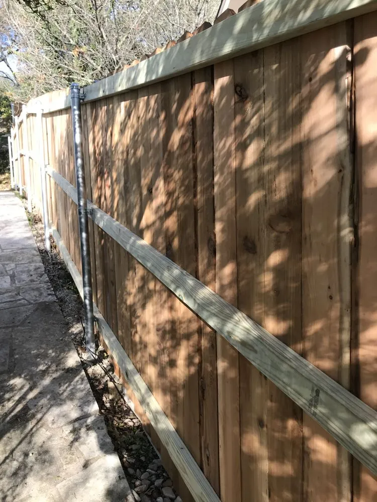 Expert yard cleanup service in Del Valle, TX - Del Valle Landscape and Maintenance