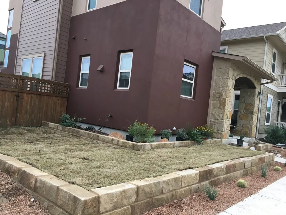 Expert landscape installation for beautiful yards across Del Valle, TX - Del Valle Landscape and Maintenance