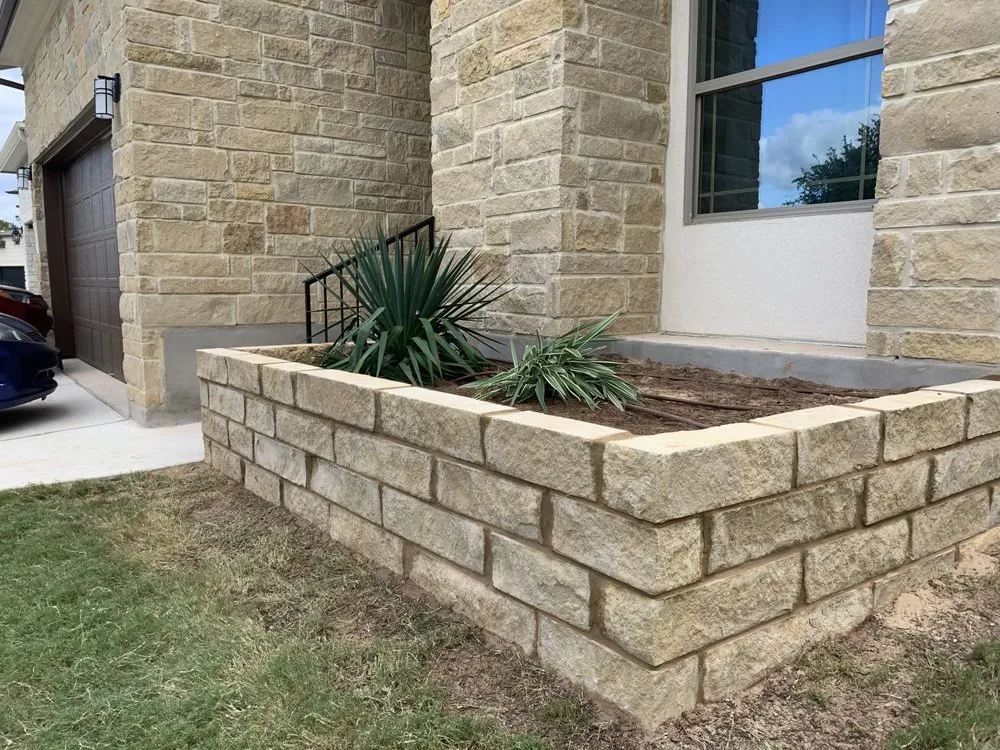 Local garden landscaping in Del Valle, TX by Del Valle Landscape and Maintenance