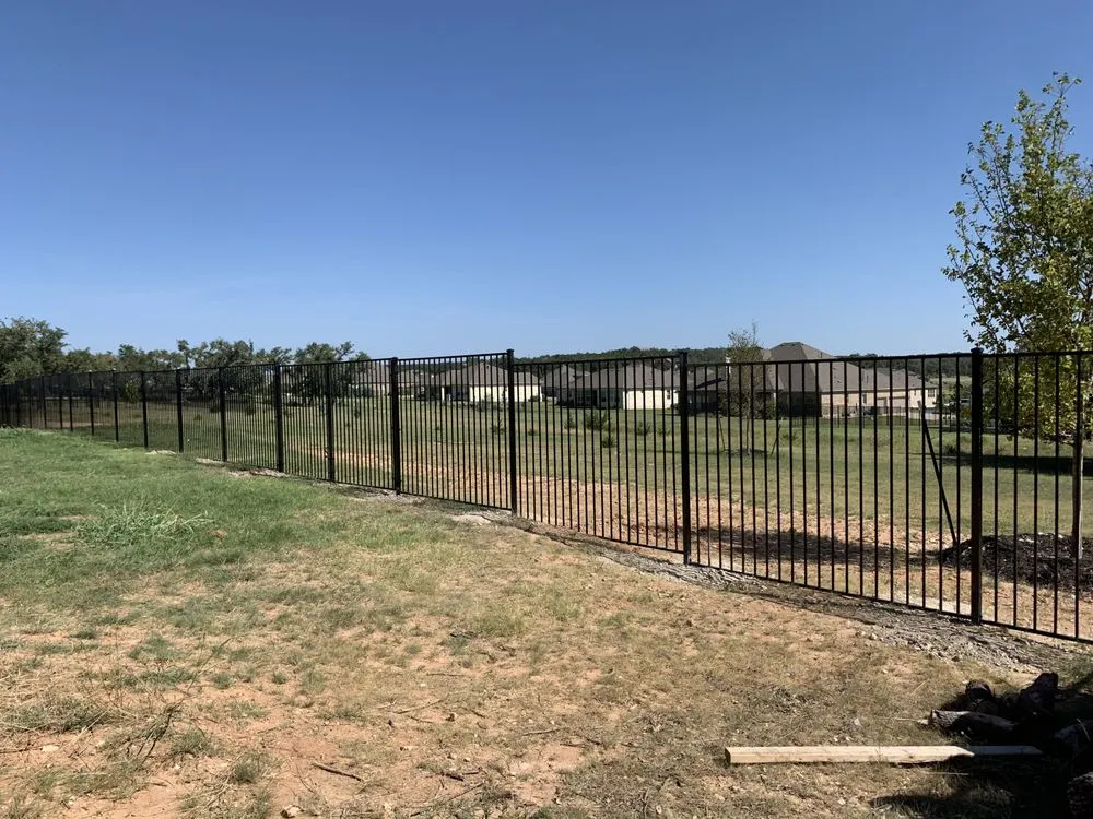 Top-rated yard cleanup service in Del Valle, TX - Del Valle Landscape and Maintenance