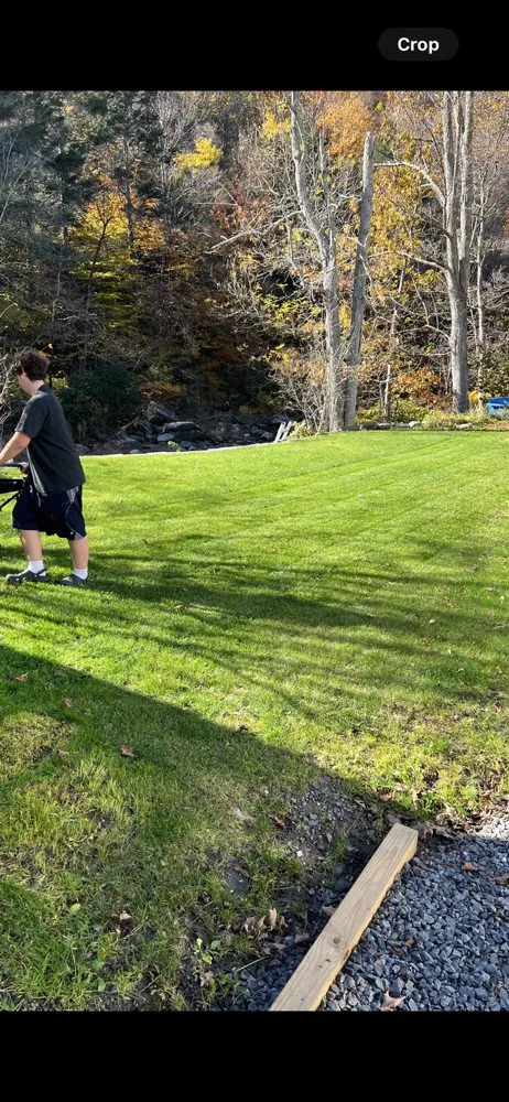 Professional lawn mowing service in Chichester, NY - Del Valle Landscaping