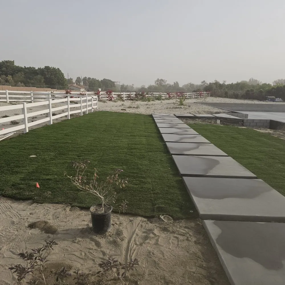 Professional landscaping services experts serving Cathedral City, CA - Del Villal Gardening