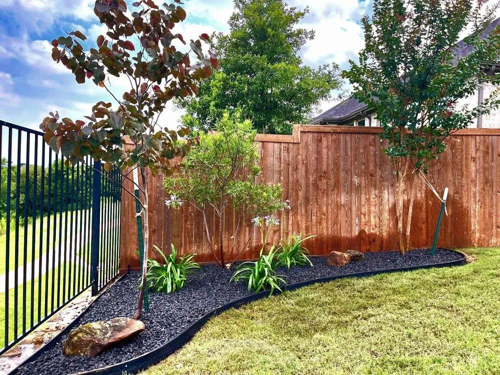 Affordable lawn care service with custom design across Fort Worth, TX - Delaney's Lawn Care