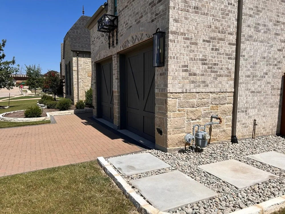 Custom garden landscaping experts serving Fort Worth, TX - Delaney's Lawn Care