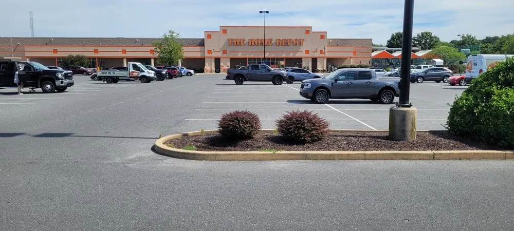 Top-rated lawn mowing service experts serving Frankford, DE - Delaware Commercial Lawn Care