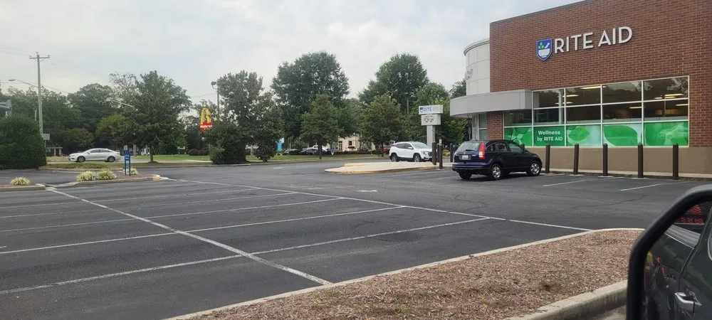 Professional garden landscaping in Ocean Pines, MD by Delaware Commercial Lawn Care