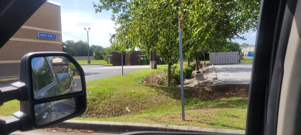 Expert landscaping services experts serving Ocean Pines, MD - Delaware Commercial Lawn Care