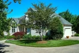 Local yard cleanup service in Muncie, IN by Delaware Lawn Care Property Maintenance