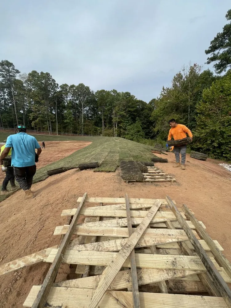 Professional lawn care service in Raleigh, NC by Delcid Erosion Control