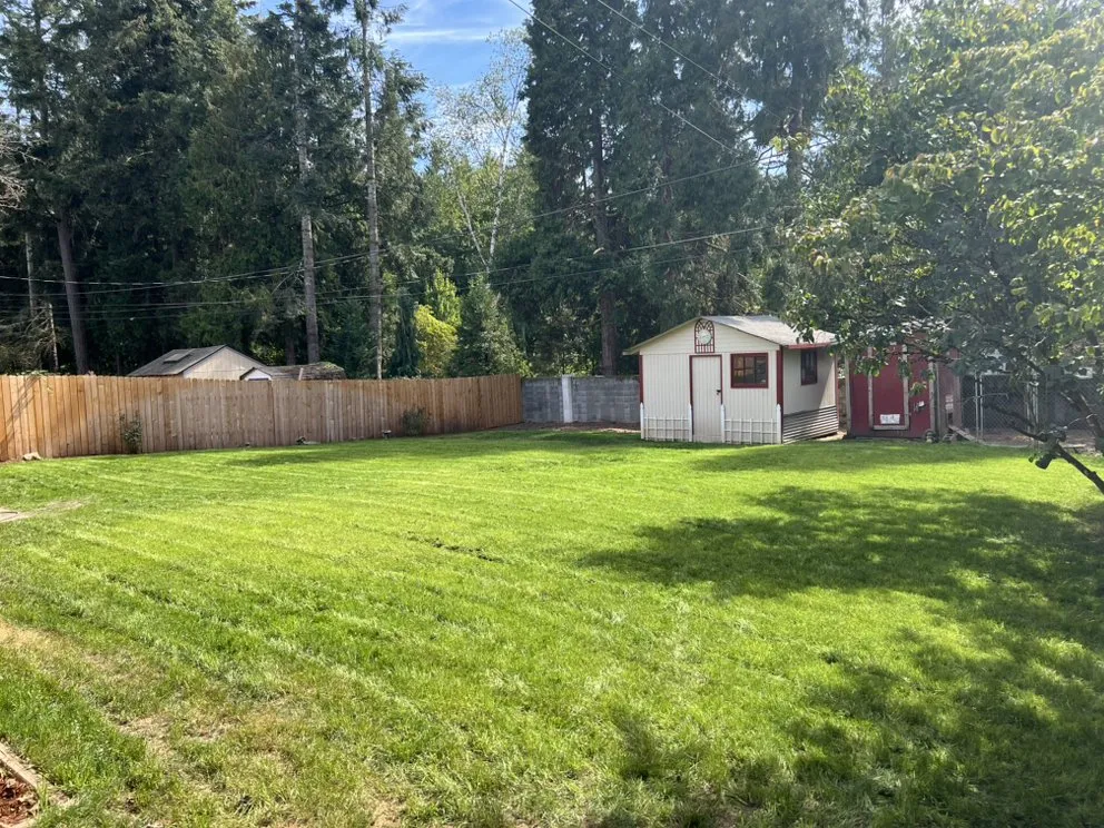 Top-rated lawn mowing service for year-round maintenance in Beaverton, OR by Delcid General Construction
