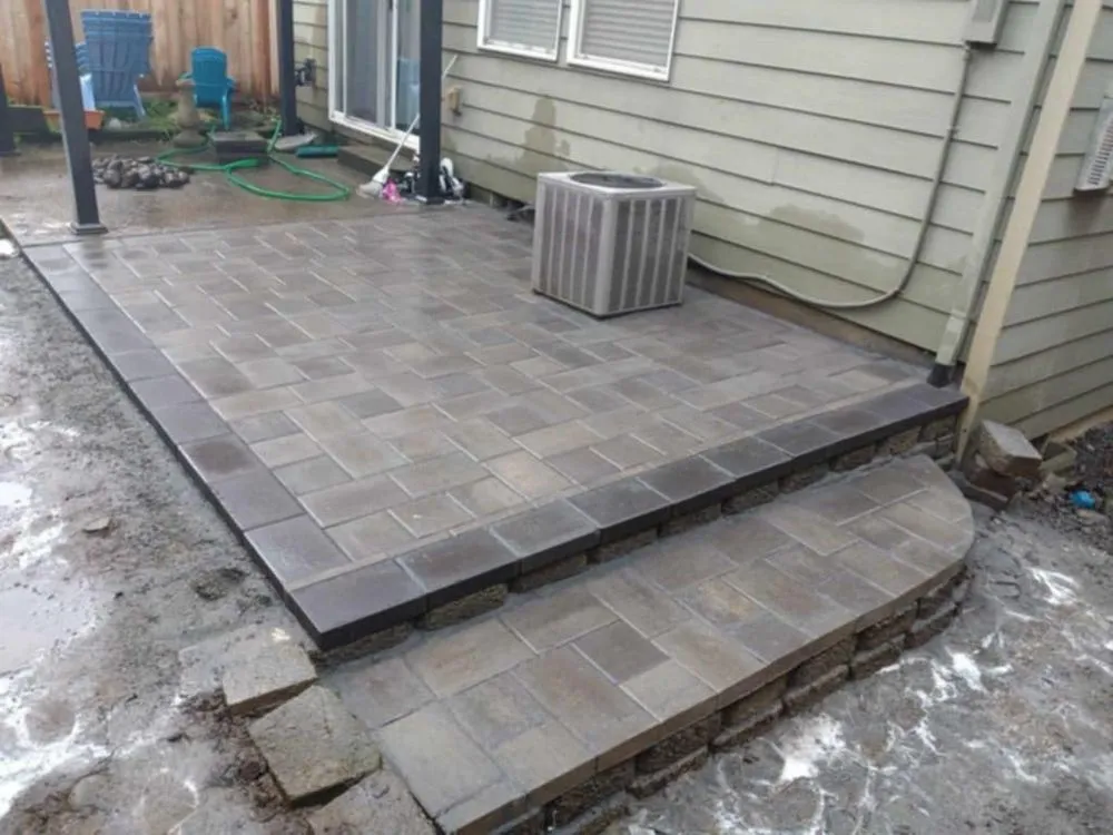 Local lawn mowing service experts serving Beaverton, OR - Delcid General Construction