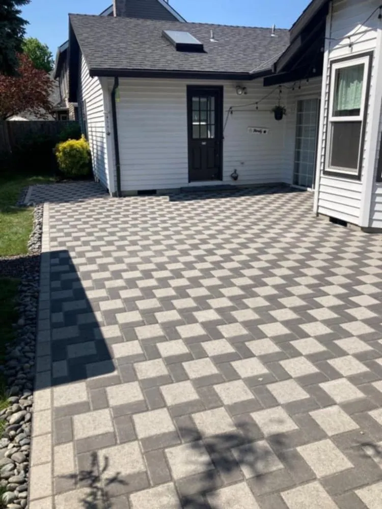 Affordable yard maintenance in Beaverton, OR by Delcid General Construction