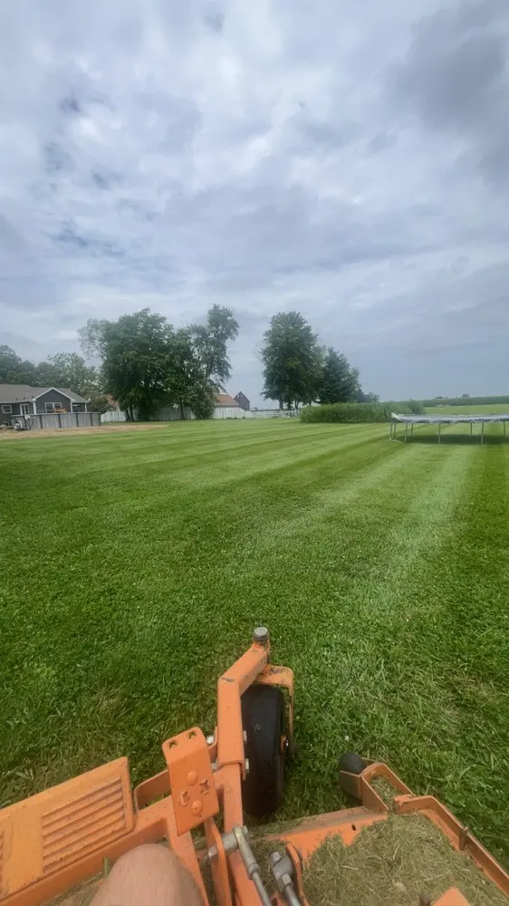 Affordable lawn mowing service experts serving Muncie, IN - Delco Lawncare