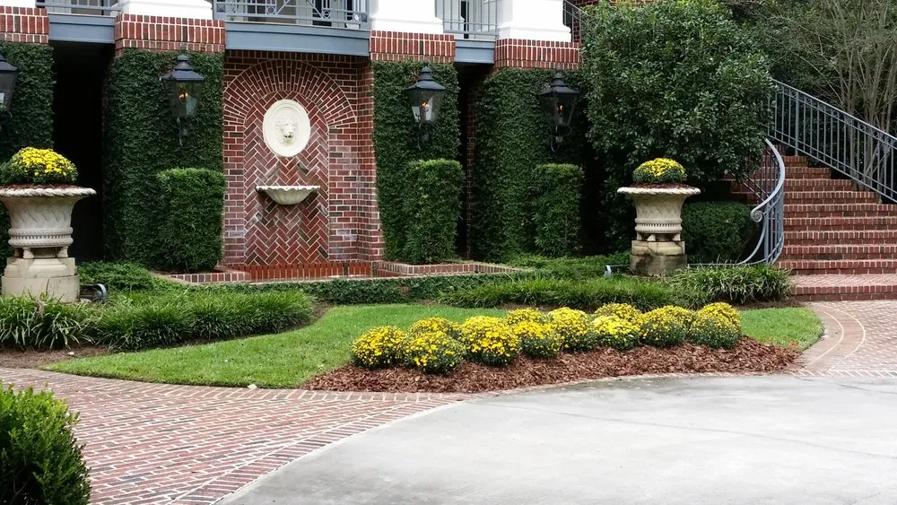 Trusted lawn care service near you in Savannah, GA by Delegal Landscapes