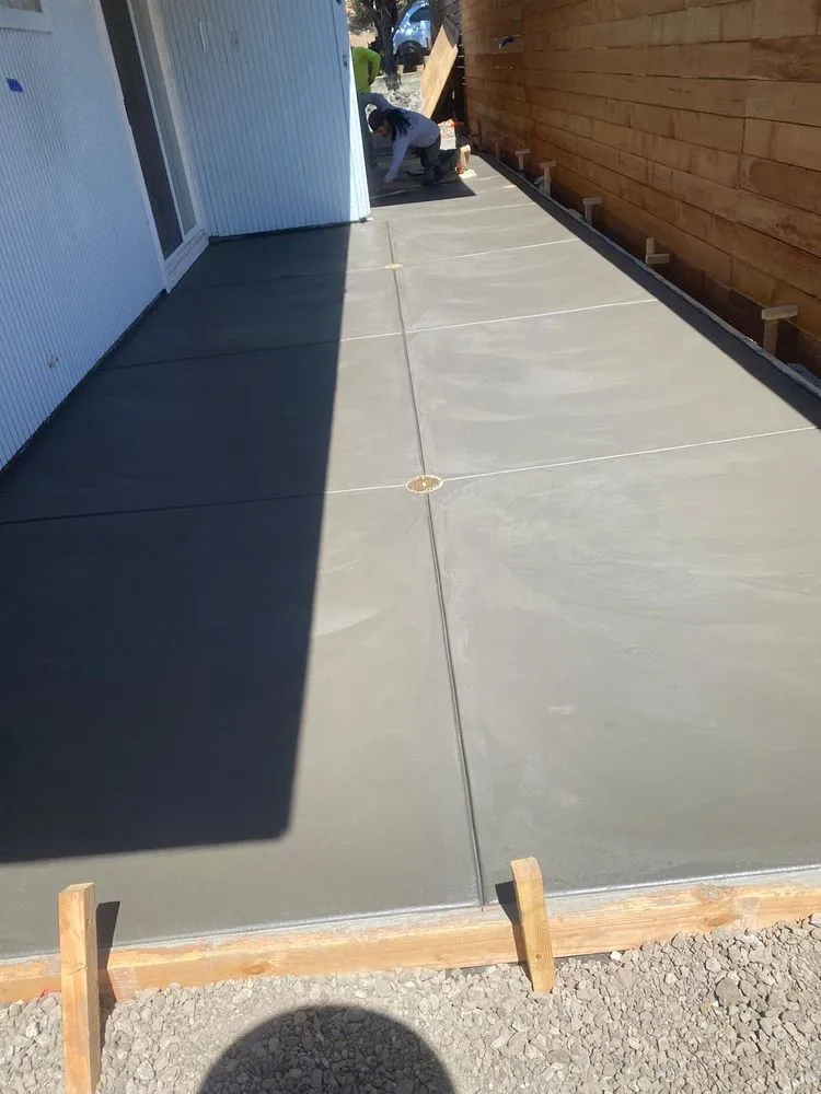 Trusted landscape design in Oklahoma City, OK by Deleon Concrete Landscaping And Painting