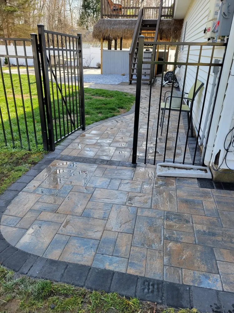 Professional landscaping services in Springfield, MA - Deleon Hardscapes