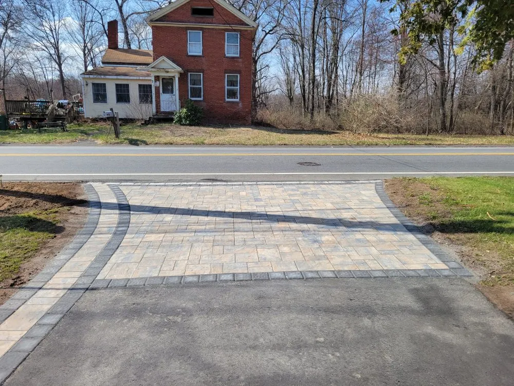 Top-rated lawn care service in Springfield, MA by Deleon Hardscapes