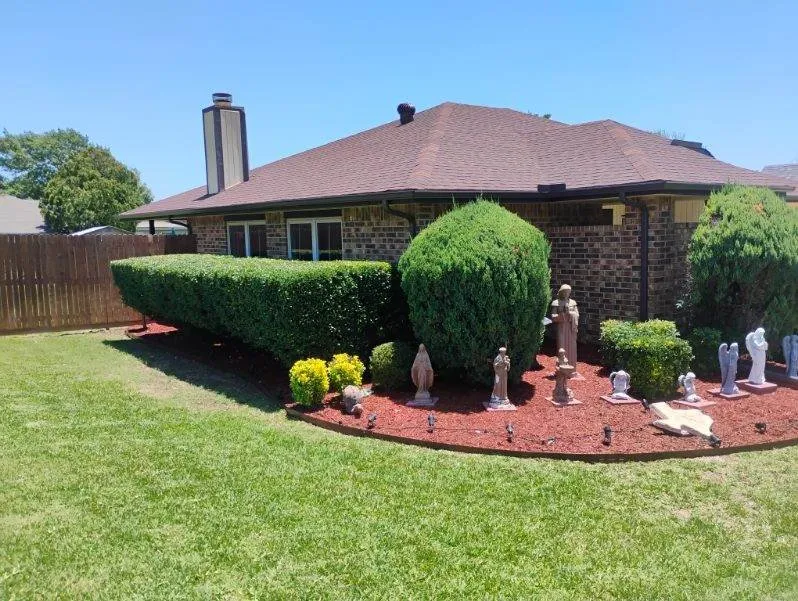 Expert yard cleanup service in White Settlement, TX - DeLeon Landscape