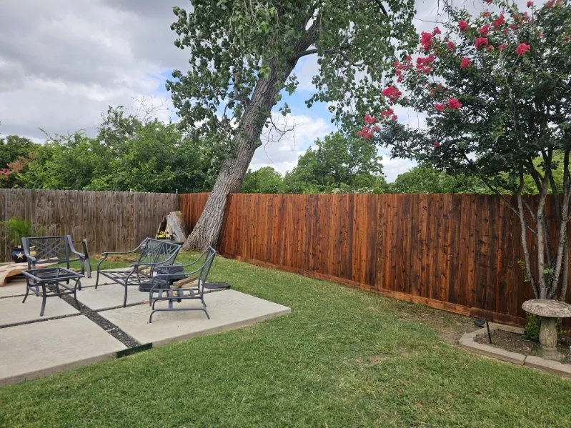 Expert yard cleanup service in White Settlement, TX by DeLeon Landscape