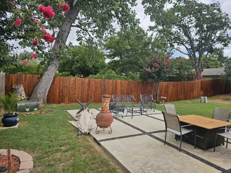 Professional outdoor landscaping experts serving White Settlement, TX - DeLeon Landscape