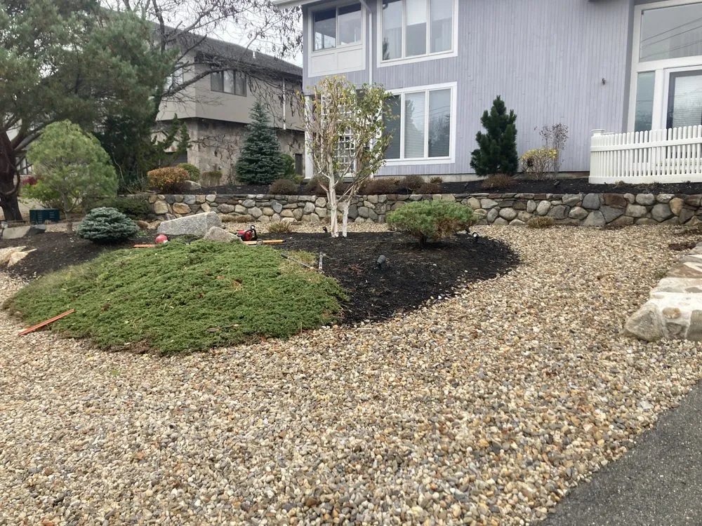 Top-rated lawn care service in Lynn, MA by Deleon landscaping & construction