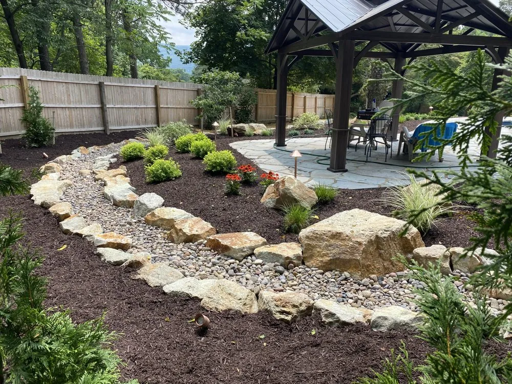 Expert garden landscaping in Washingtonville, NY - Delfino Landscaping
