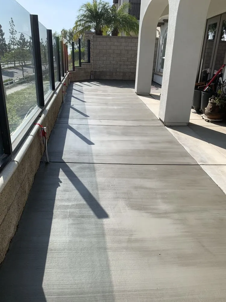 Affordable yard maintenance experts serving Anaheim, CA - Delgadillo Landscape