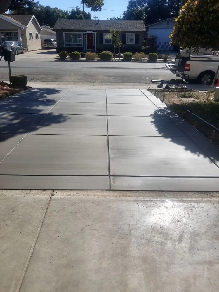 Top-rated residential landscaping for beautiful yards in Redwood City, CA by Delgado Construction