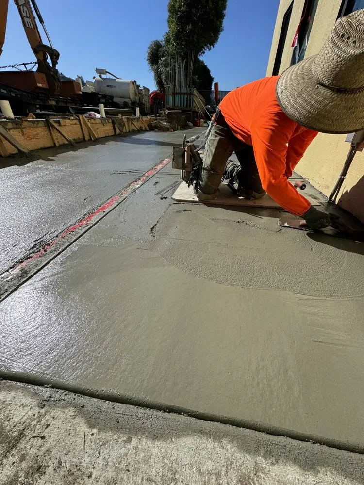 Custom residential landscaping experts serving Redwood City, CA - Delgado Construction