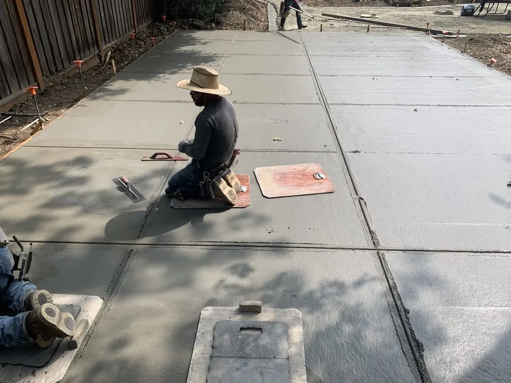 Trusted yard maintenance in Redwood City, CA by Delgado Construction