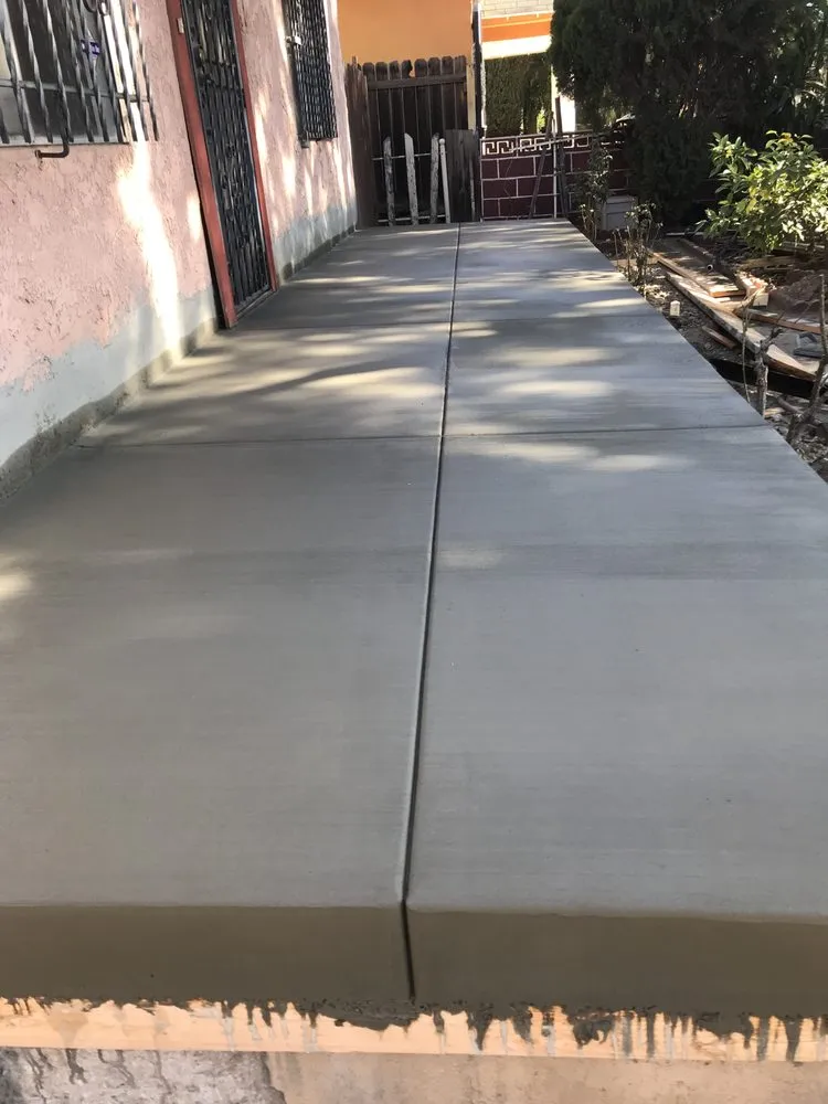 Local lawn care service in Orange, CA - Delgado Landscaping And Handyman Service