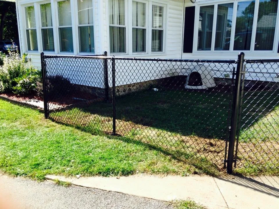 Top-rated lawn care service in Sauquoit, NY - Delhi Landscaping