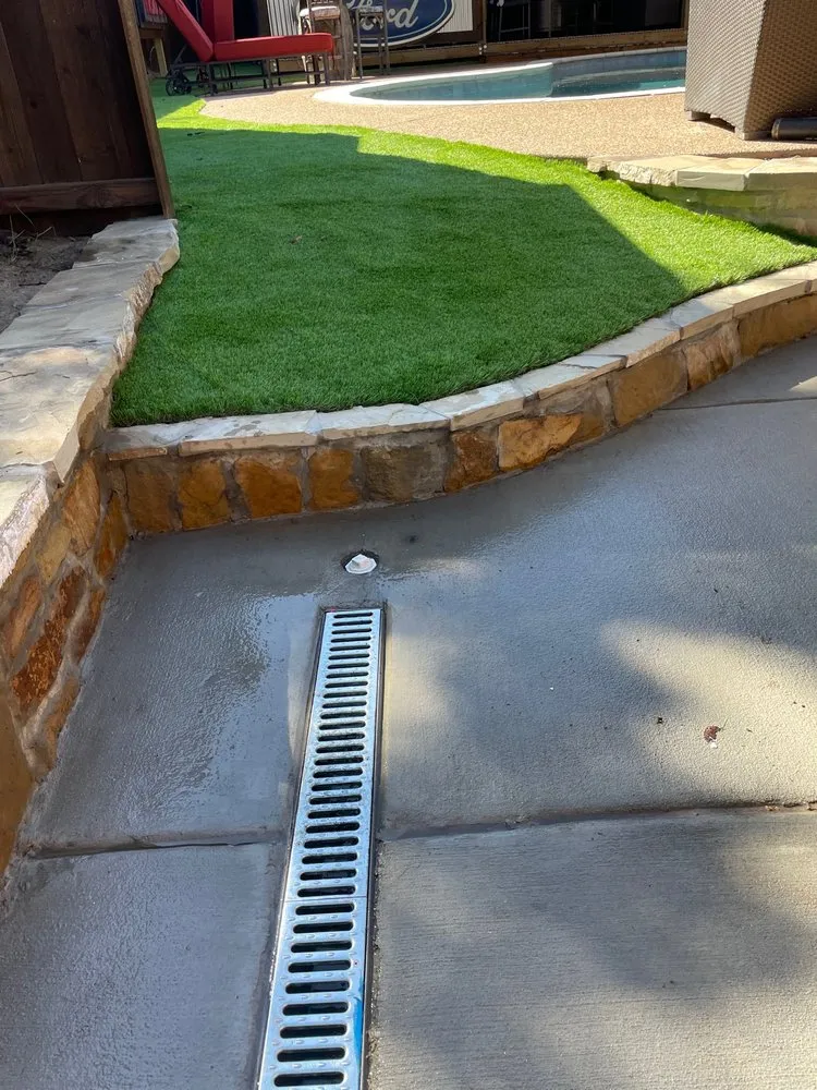 Professional garden landscaping in Fort Worth, TX by Delight Landscape