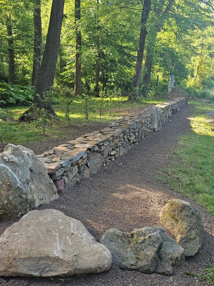 Custom yard maintenance experts serving Pennington, NJ - DELIS Landscaping