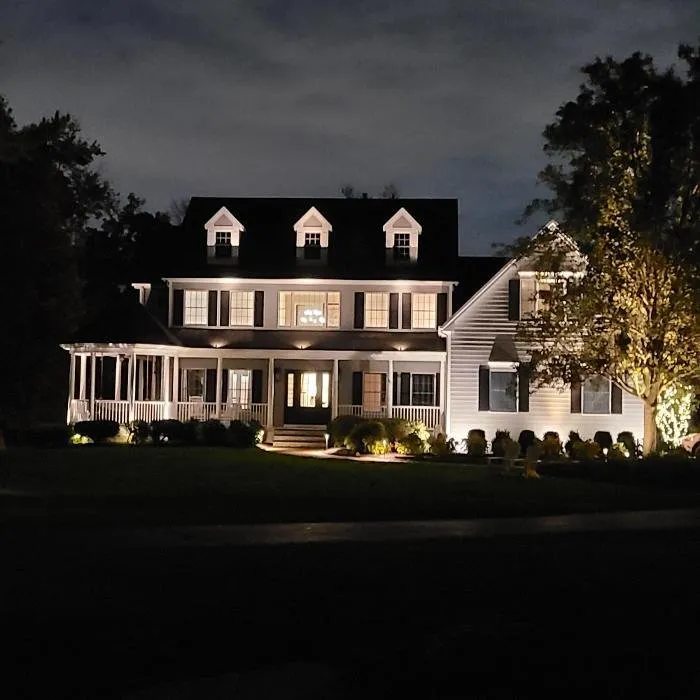 Reliable lawn mowing service experts serving Pennington, NJ - DELIS Landscaping