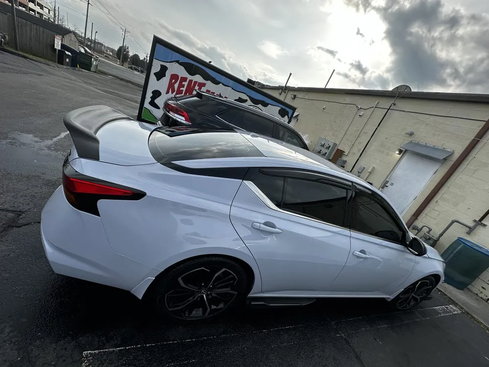 Local lawn care service for year-round maintenance in Fruitland, MD by Delivery Detail