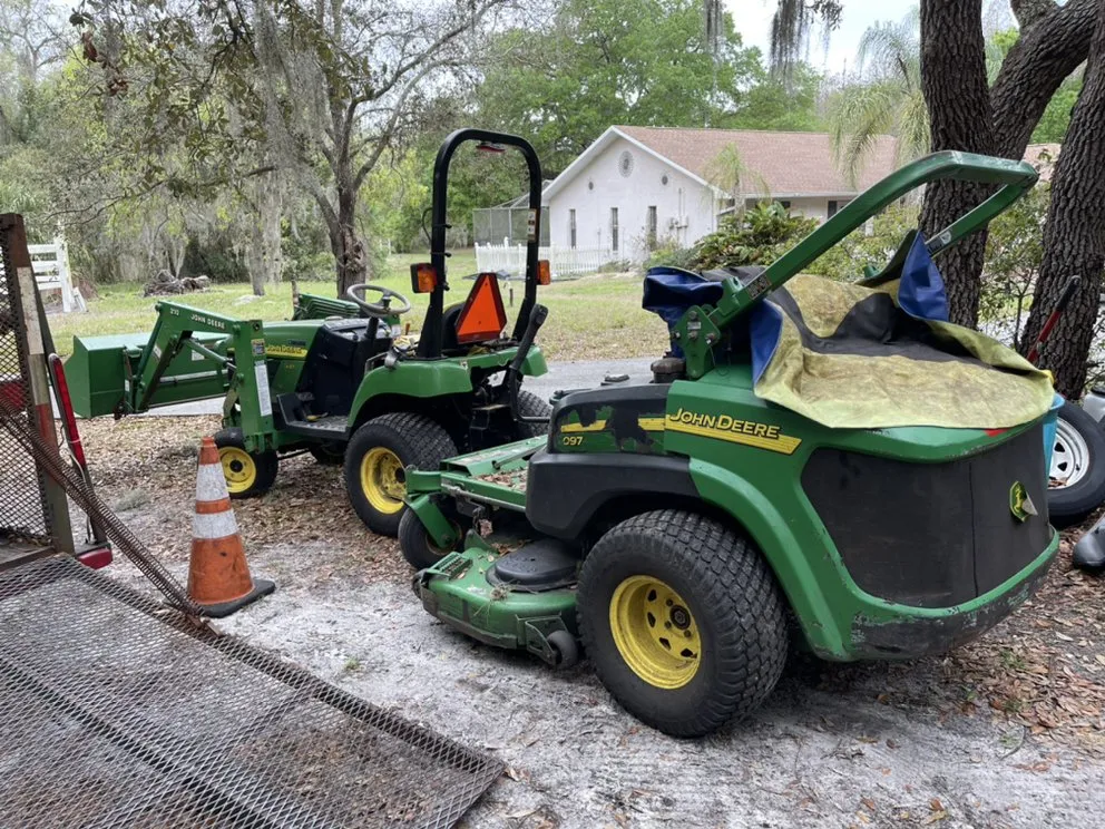 Top-rated landscaping services for beautiful yards in New Port Richey, FL by Dellavecchia Property Maintenance