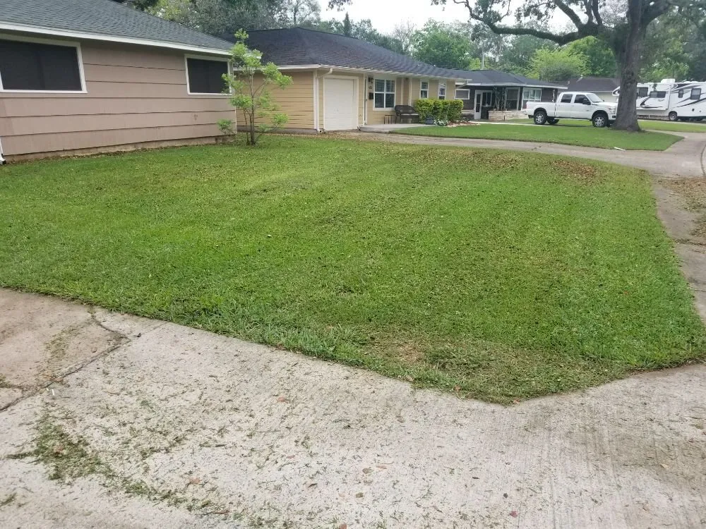 Local landscape installation experts serving Richwood, TX - Dellers Lawn Care