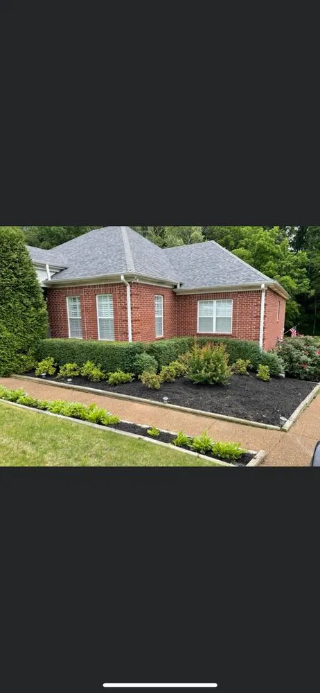 Top-rated landscape design in Dickson, TN by Deloach's Lawn Care