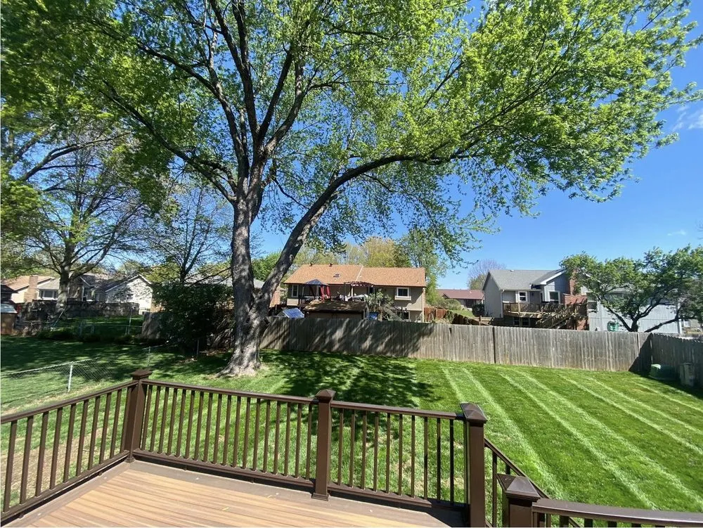 Custom outdoor landscaping in Agency, MO - Delong Grass Cutting Service