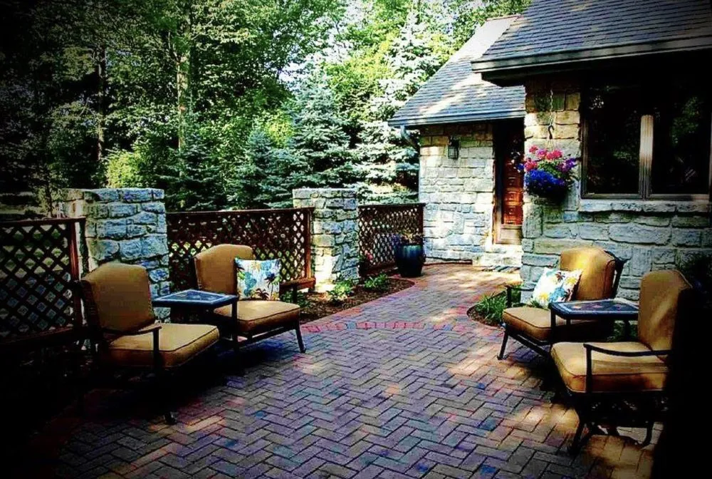 Affordable yard maintenance experts serving Birmingham, MI - Delong Landscaping